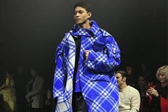 Burberry Sonbahar Kış 2023 Koleksiyonu