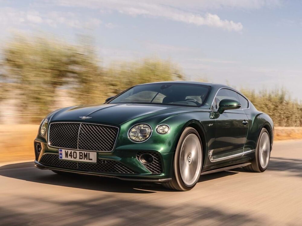 Güzel Renkte Bentley Markası