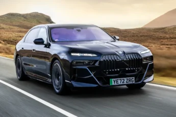 2025 Lüks Elektrikli Arabalar Top 10 ve Satın Alma Rehberi