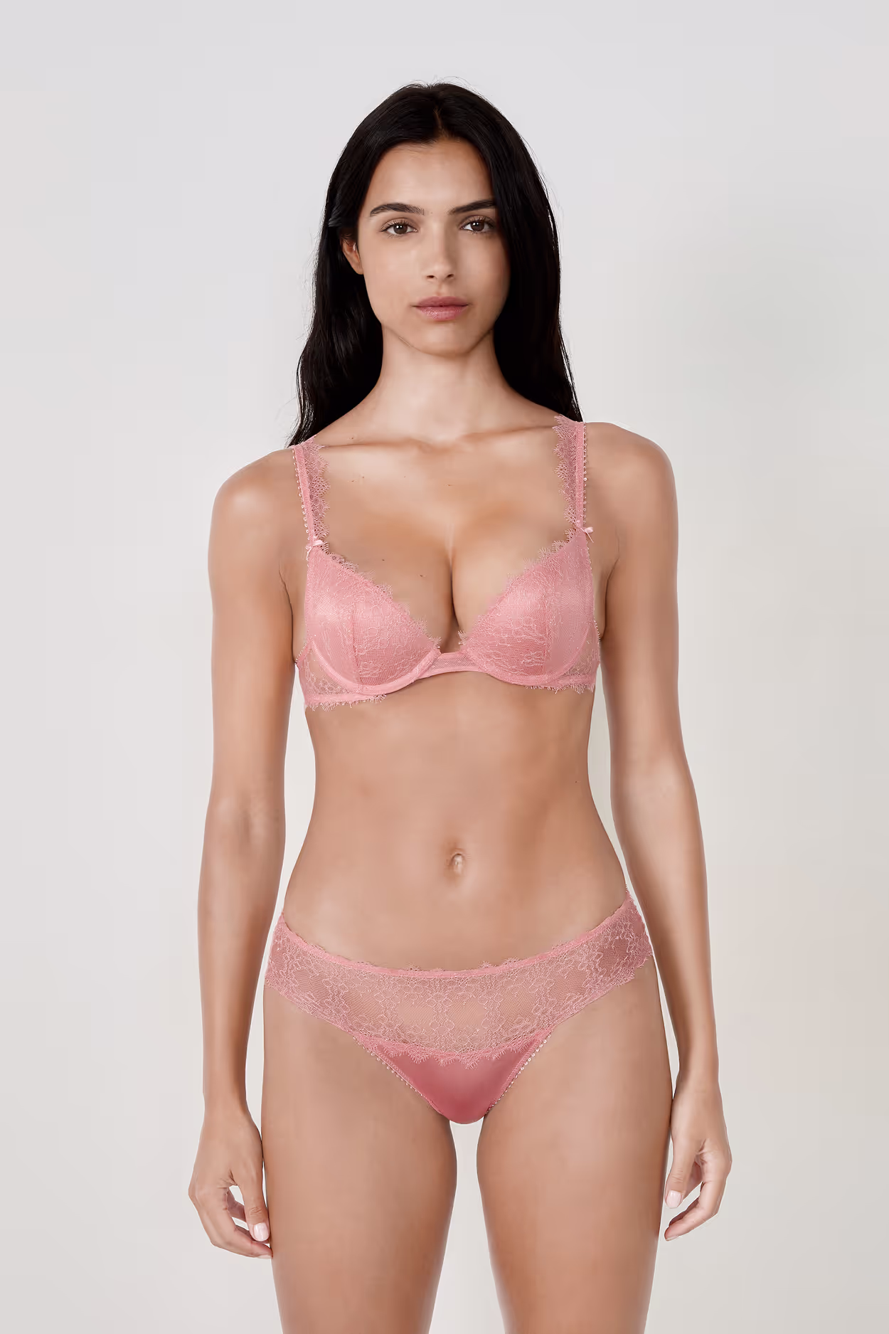 Fransız İç Giyim Etam