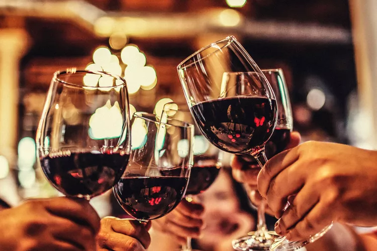 İtalyan Şarabı Şişeleri