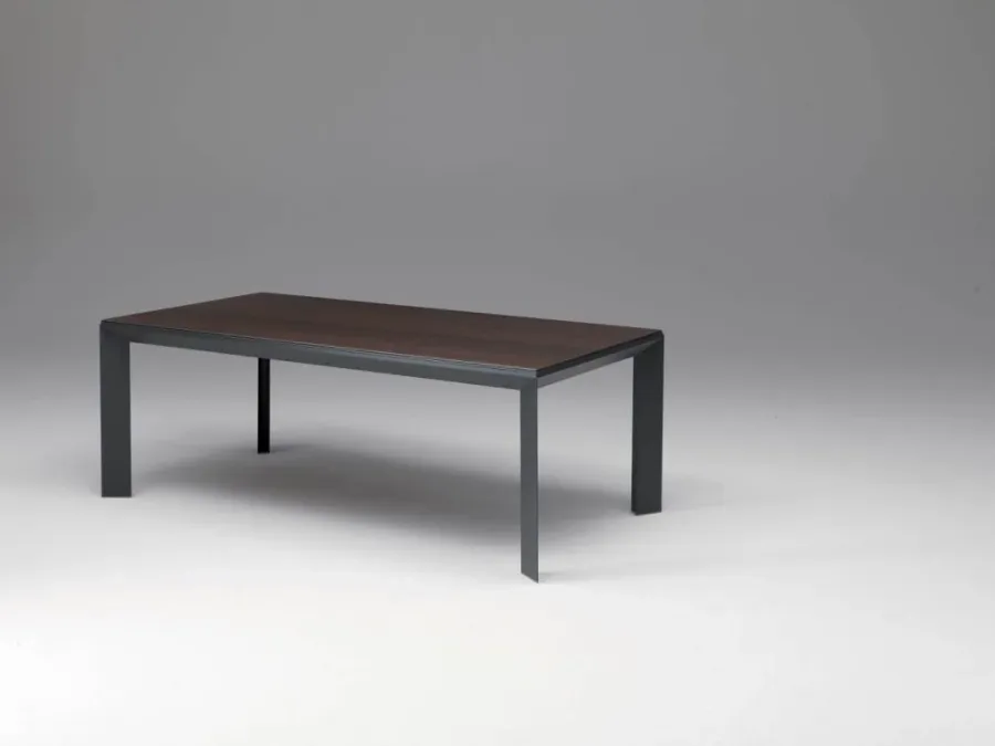 Endüstriyel Tarzda Yemek Masası