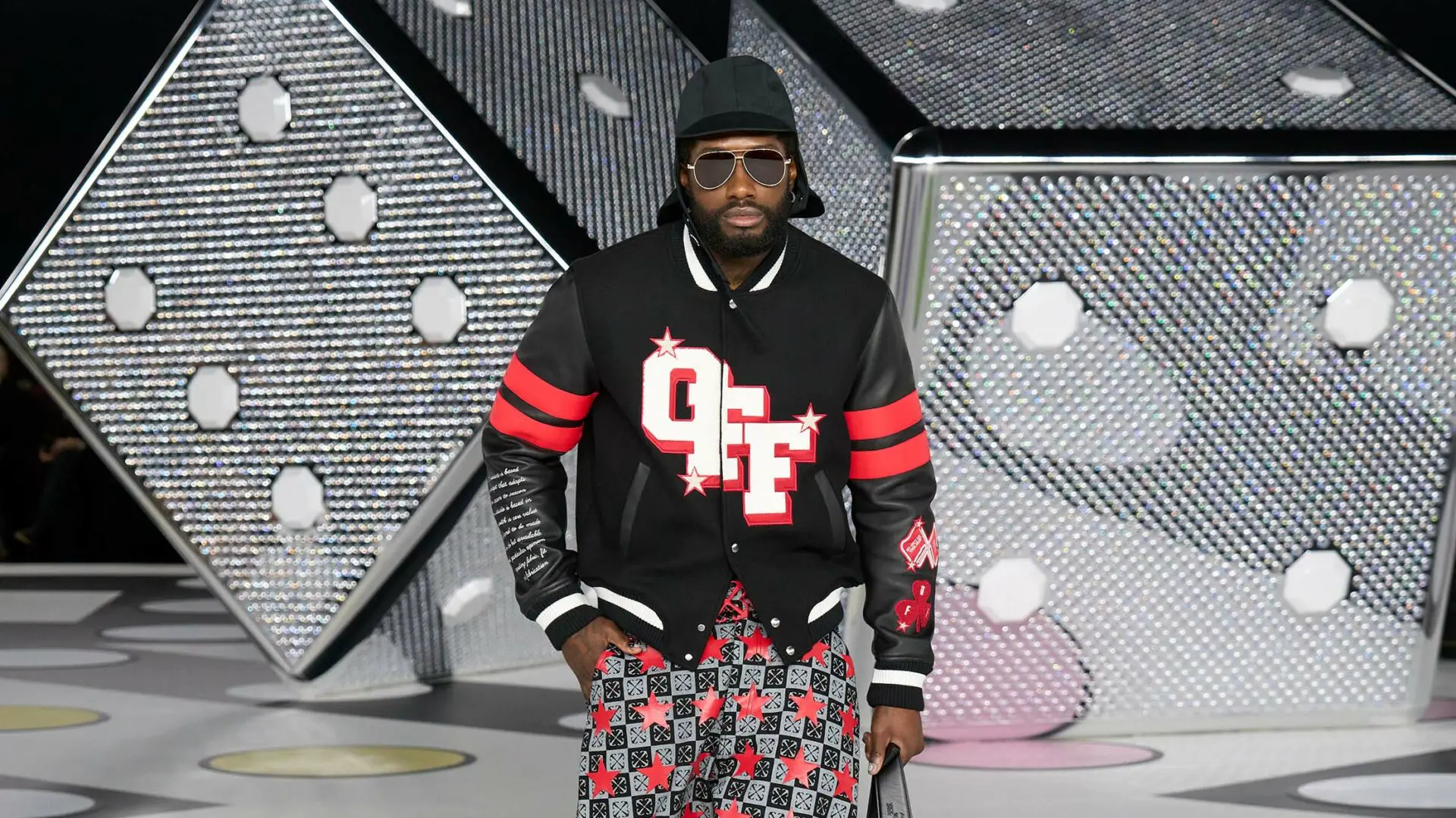 Lüks Giyim Markası Satıldı