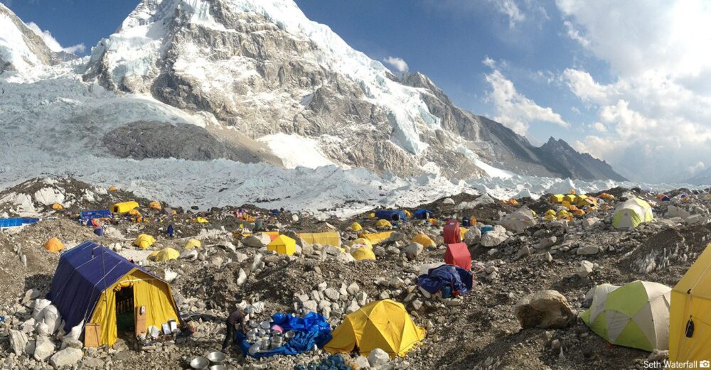Mount Everest’e Tırmanış Ne Kadar Tutuyor