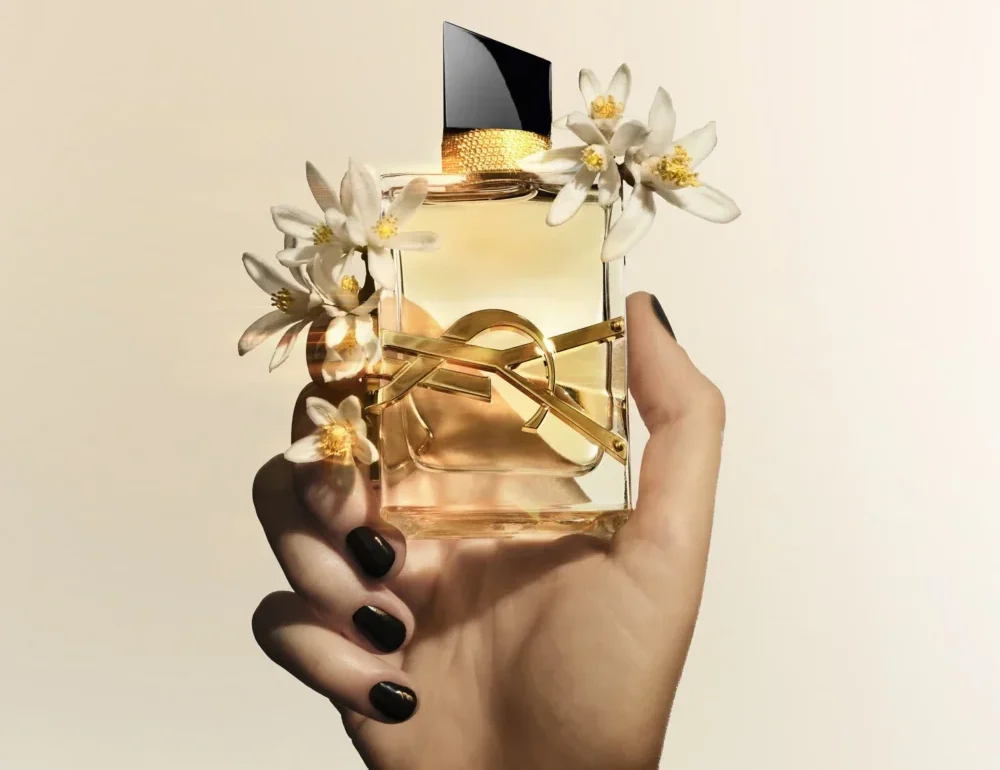 Perfum Ysl Libre Kadinlar Icin Sise Icinde Ozgurluk Scaled 1